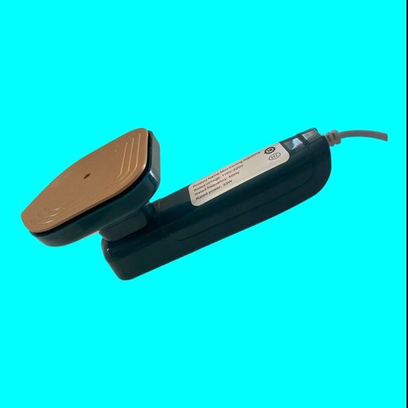 Mini Steam Iron Handheld Portable Ironing Machine Clothes Steamer Electric Green - Picture 3 of 7